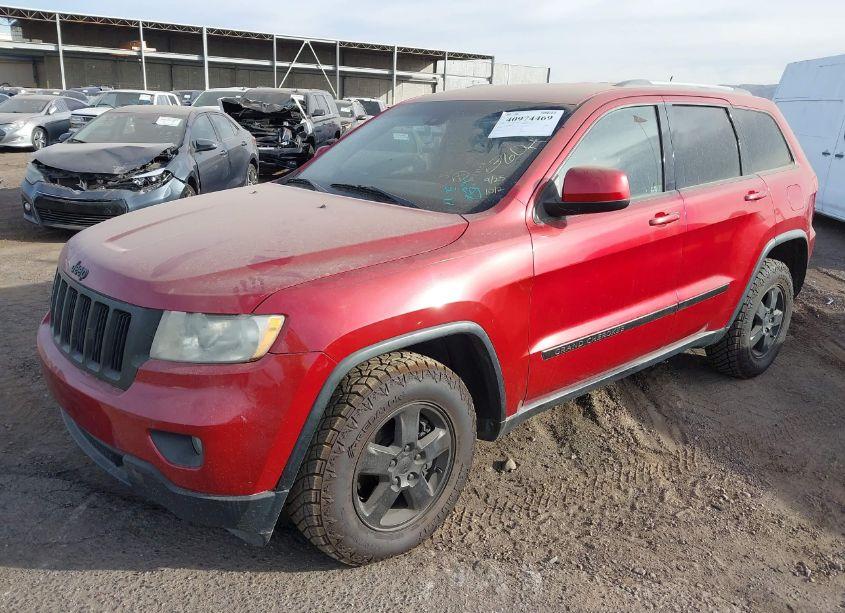 Photo 2 of 2011 Jeep Grand CHEROKEE LAREDO (VIN 1J4RR4GG3BC674033)