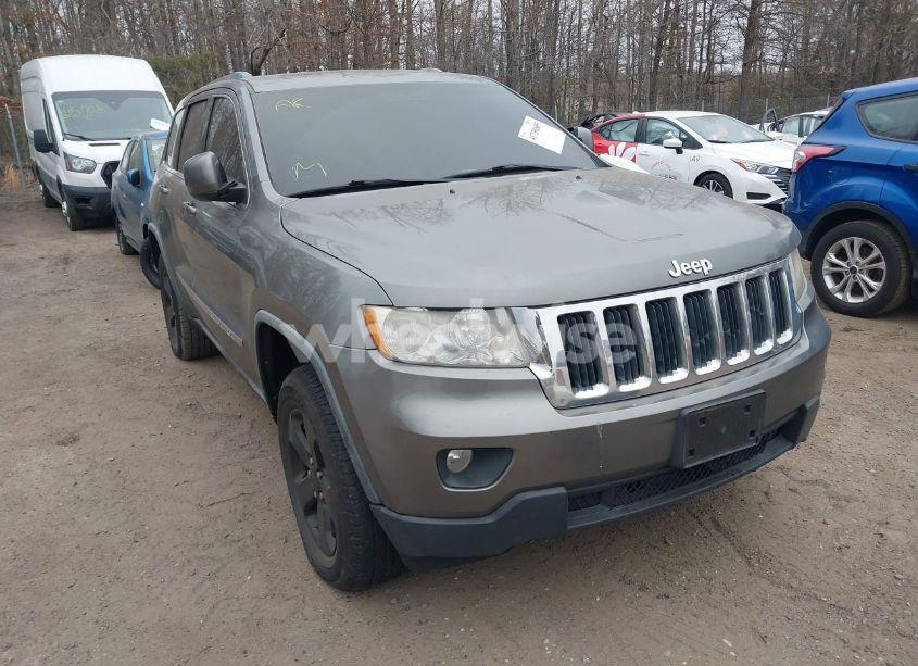 2011 Jeep Grand CHEROKEE LAREDO (VIN 1J4RR4GG3BC731279) main photo