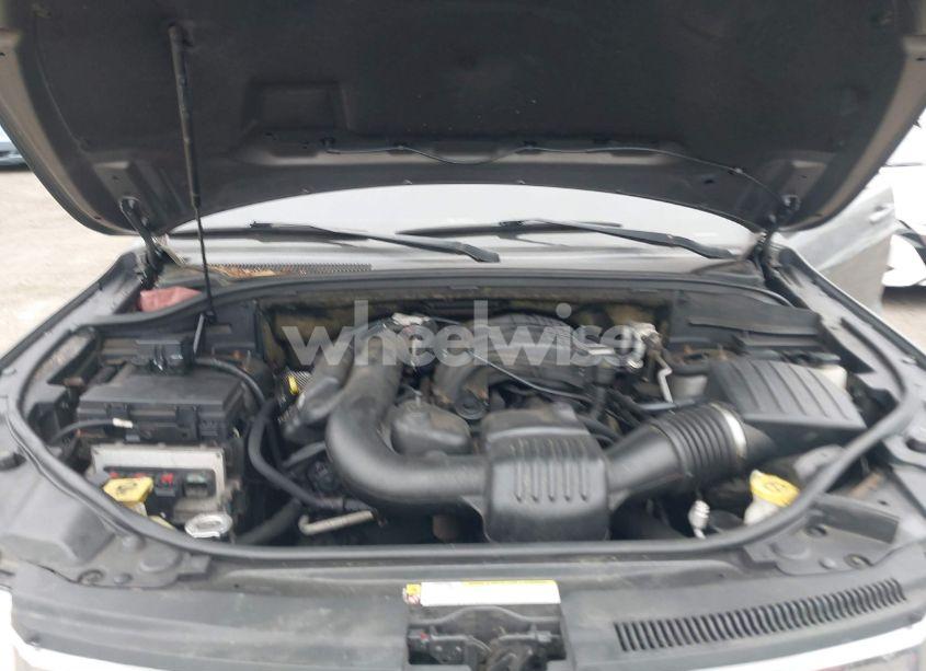 Photo 10 of 2011 Jeep Grand CHEROKEE LAREDO (VIN 1J4RR4GG3BC731279)