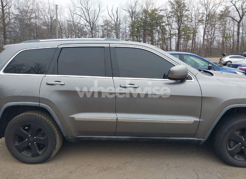 Photo 13 of 2011 Jeep Grand CHEROKEE LAREDO (VIN 1J4RR4GG3BC731279)