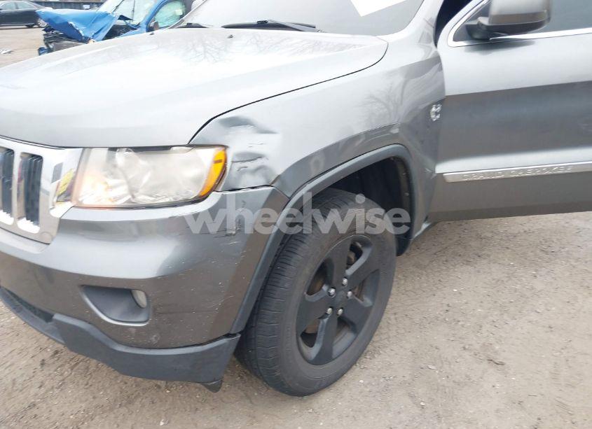 Photo 6 of 2011 Jeep Grand CHEROKEE LAREDO (VIN 1J4RR4GG3BC731279)