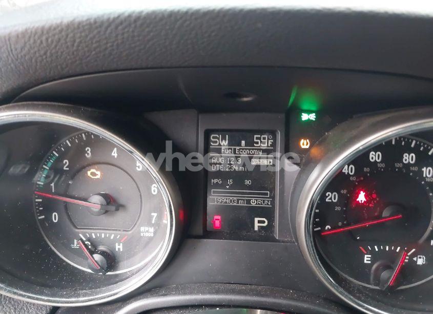 Photo 7 of 2011 Jeep Grand CHEROKEE LAREDO (VIN 1J4RR4GG3BC731279)