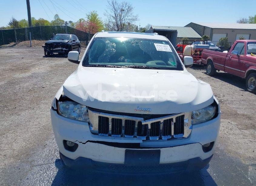 Photo 12 of 2011 Jeep Grand CHEROKEE LAREDO (VIN 1J4RR4GG3BC736370)