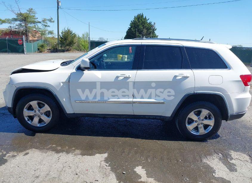Photo 14 of 2011 Jeep Grand CHEROKEE LAREDO (VIN 1J4RR4GG3BC736370)