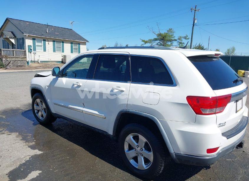 Photo 3 of 2011 Jeep Grand CHEROKEE LAREDO (VIN 1J4RR4GG3BC736370)