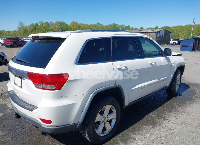 Photo 4 of 2011 Jeep Grand CHEROKEE LAREDO (VIN 1J4RR4GG3BC736370)