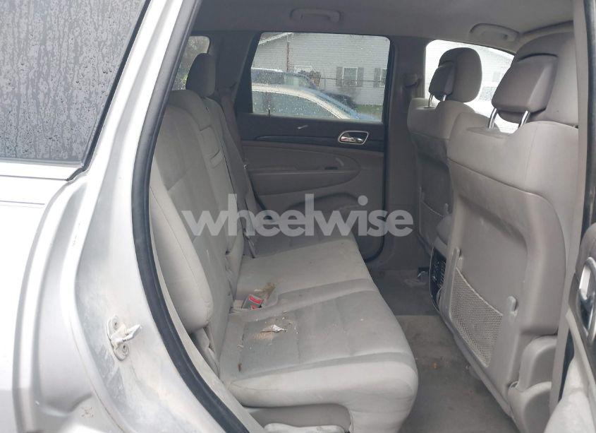 Photo 8 of 2011 Jeep Grand CHEROKEE LAREDO (VIN 1J4RR4GG4BC534847)