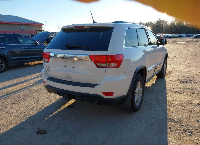 Photo 4 of 2011 Jeep Grand CHEROKEE LAREDO (VIN 1J4RR4GG4BC547405)