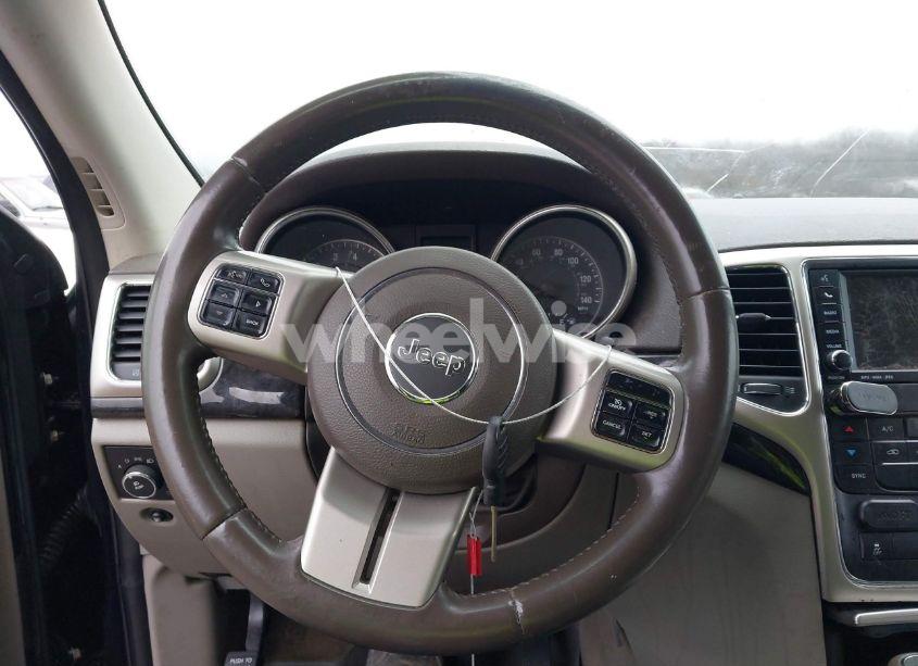 Photo 11 of 2011 Jeep Grand CHEROKEE LAREDO (VIN 1J4RR4GG4BC548683)