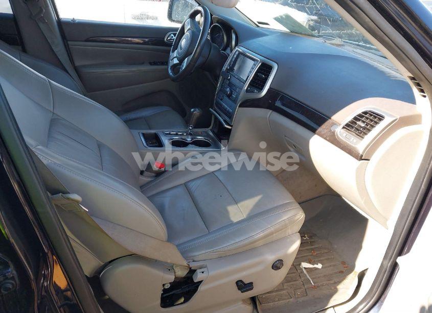 Photo 5 of 2011 Jeep Grand CHEROKEE LAREDO (VIN 1J4RR4GG4BC548683)