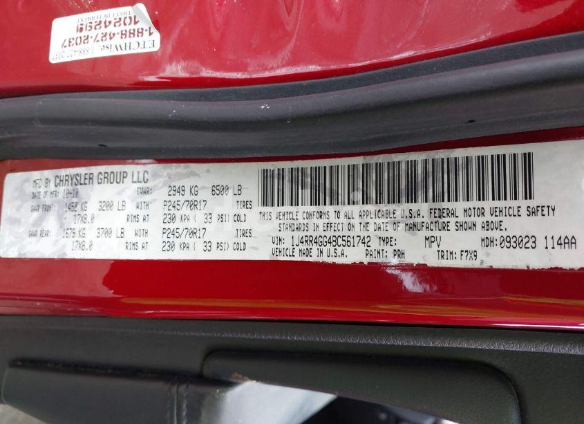 Photo 9 of 2011 Jeep Grand CHEROKEE LAREDO (VIN 1J4RR4GG4BC561742)