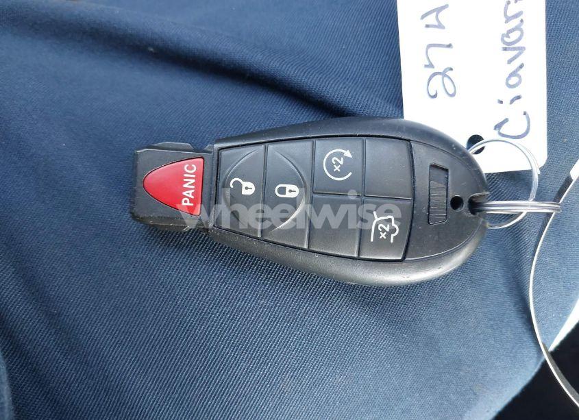 Photo 11 of 2011 Jeep Grand CHEROKEE LAREDO (VIN 1J4RR4GG4BC567170)