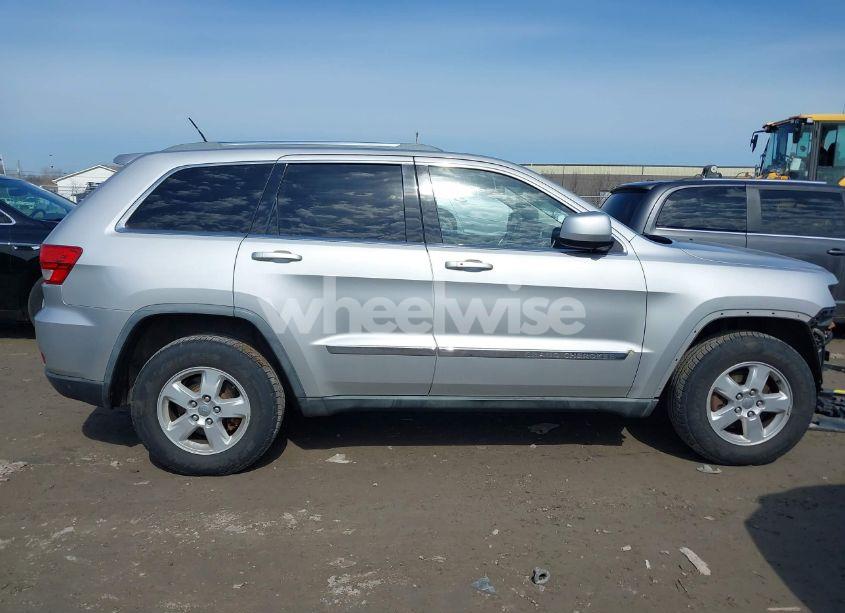 Photo 14 of 2011 Jeep Grand CHEROKEE LAREDO (VIN 1J4RR4GG4BC567170)