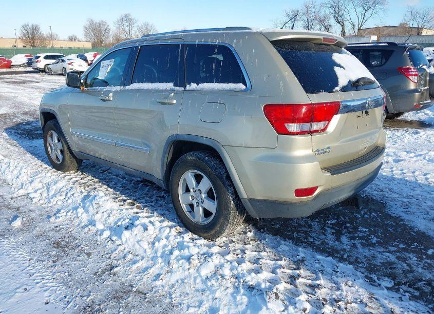Photo 3 of 2011 Jeep Grand CHEROKEE LAREDO (VIN 1J4RR4GG4BC669536)