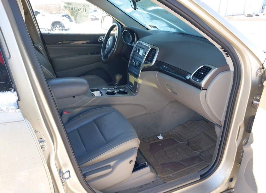 Photo 5 of 2011 Jeep Grand CHEROKEE LAREDO (VIN 1J4RR4GG4BC669536)