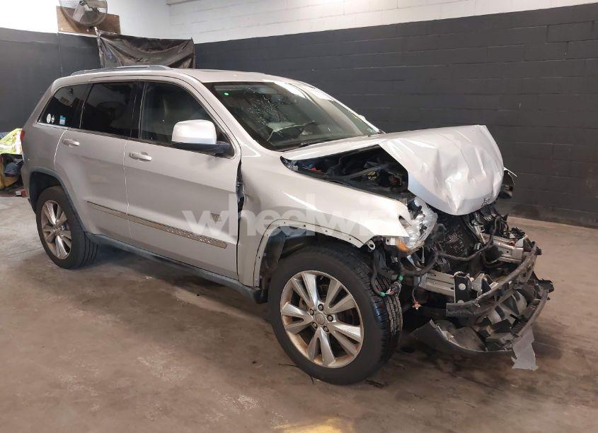 2011 Jeep Grand CHEROKEE LAREDO (VIN 1J4RR4GG4BC675904) main photo