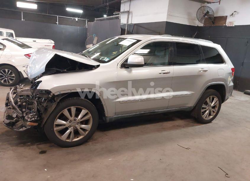 Photo 14 of 2011 Jeep Grand CHEROKEE LAREDO (VIN 1J4RR4GG4BC675904)