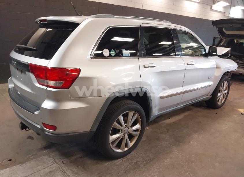 Photo 4 of 2011 Jeep Grand CHEROKEE LAREDO (VIN 1J4RR4GG4BC675904)