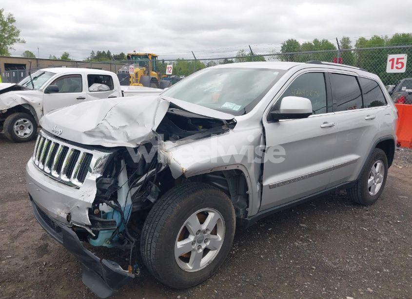 Photo 2 of 2011 Jeep Grand CHEROKEE LAREDO (VIN 1J4RR4GG5BC510489)
