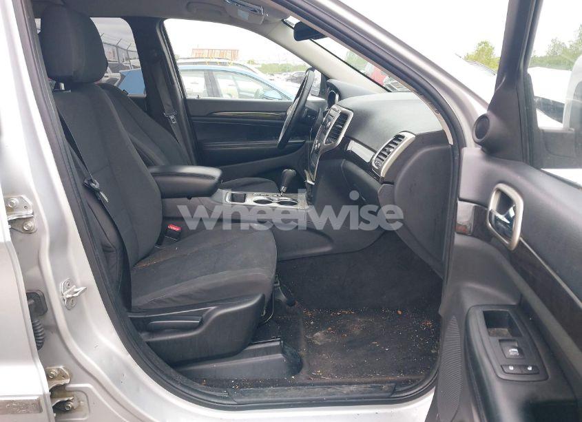 Photo 5 of 2011 Jeep Grand CHEROKEE LAREDO (VIN 1J4RR4GG5BC510489)