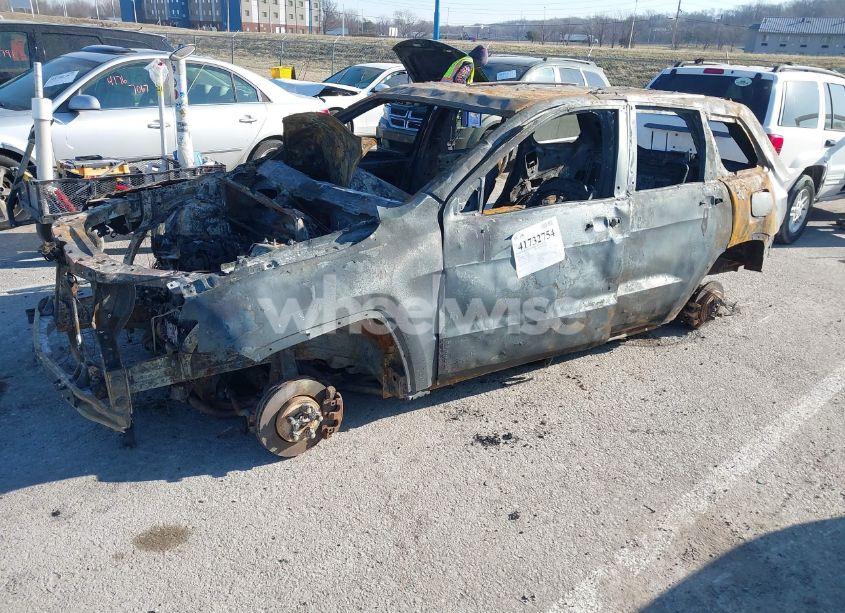 Photo 2 of 2011 Jeep Grand CHEROKEE LAREDO (VIN 1J4RR4GG5BC540589)