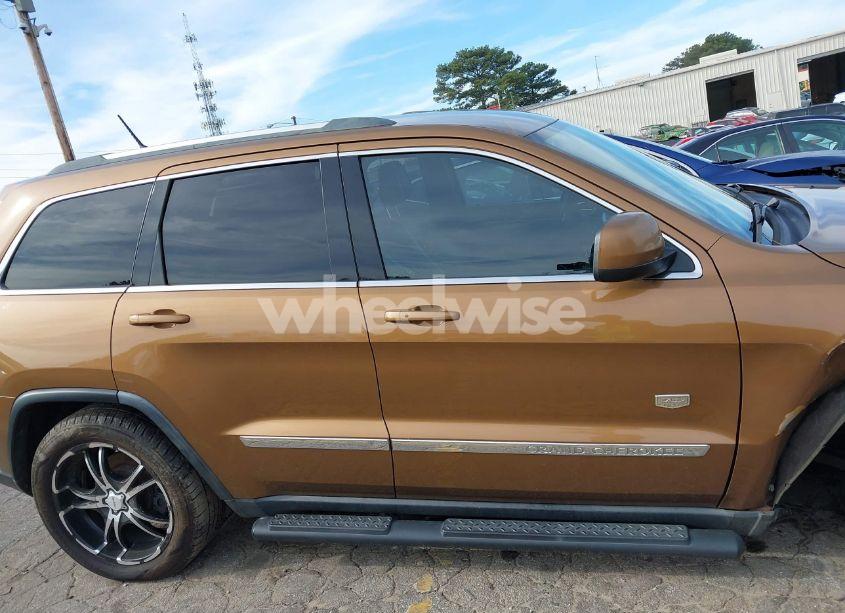 Photo 13 of 2011 Jeep Grand CHEROKEE LAREDO (VIN 1J4RR4GG5BC675555)