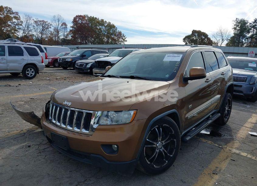 Photo 2 of 2011 Jeep Grand CHEROKEE LAREDO (VIN 1J4RR4GG5BC675555)