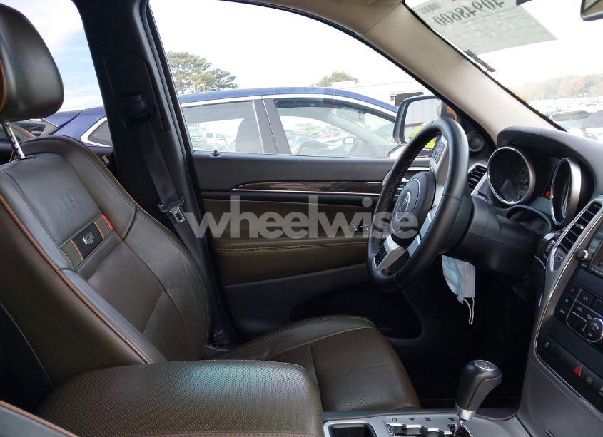 Photo 5 of 2011 Jeep Grand CHEROKEE LAREDO (VIN 1J4RR4GG5BC675555)