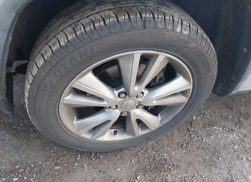 Photo 12 of 2011 Jeep Grand CHEROKEE LAREDO (VIN 1J4RR4GG5BC678164)