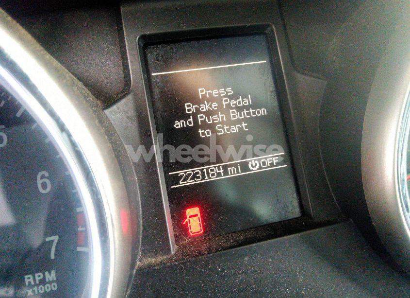 Photo 7 of 2011 Jeep Grand CHEROKEE LAREDO (VIN 1J4RR4GG5BC724396)