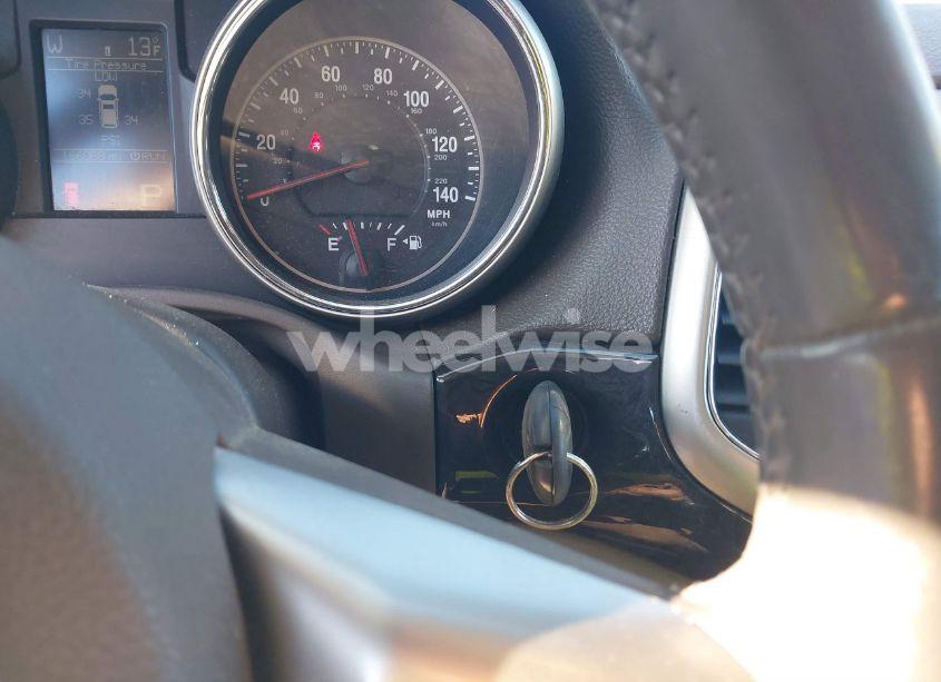 Photo 11 of 2011 Jeep Grand CHEROKEE LAREDO (VIN 1J4RR4GG5BC738539)