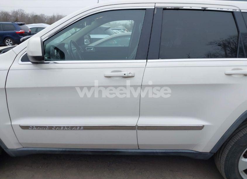 Photo 14 of 2011 Jeep Grand CHEROKEE LAREDO (VIN 1J4RR4GG6BC512431)