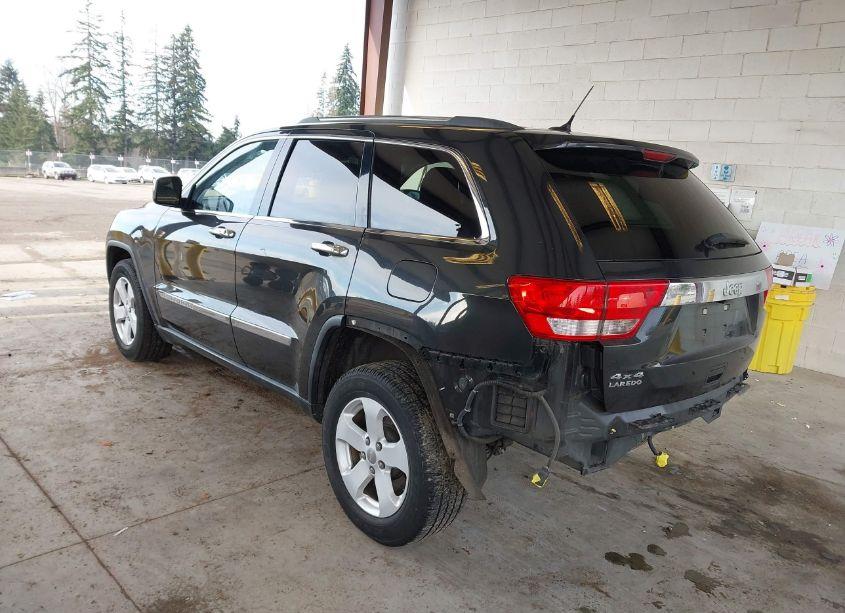 Photo 3 of 2011 Jeep Grand CHEROKEE LAREDO (VIN 1J4RR4GG6BC526829)