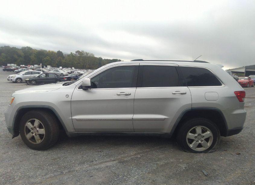 Photo 15 of 2011 Jeep Grand CHEROKEE LAREDO (VIN 1J4RR4GG6BC552640)