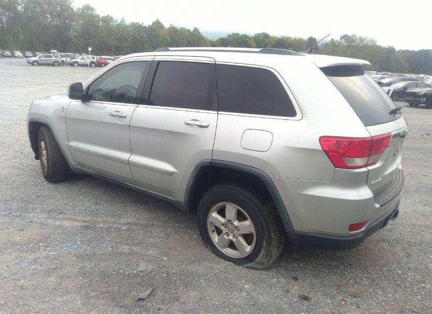 Photo 3 of 2011 Jeep Grand CHEROKEE LAREDO (VIN 1J4RR4GG6BC552640)