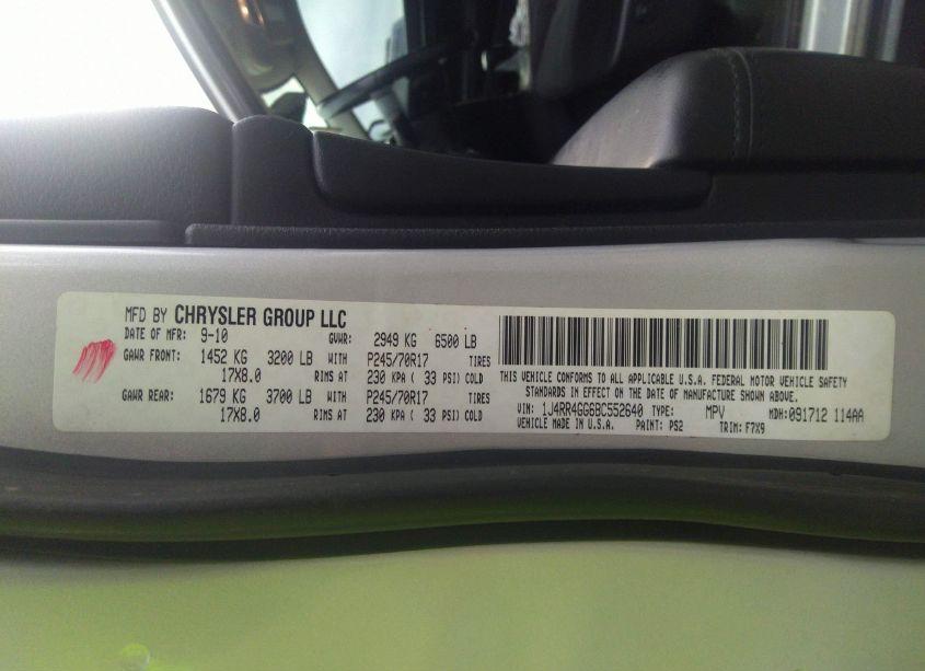 Photo 9 of 2011 Jeep Grand CHEROKEE LAREDO (VIN 1J4RR4GG6BC552640)