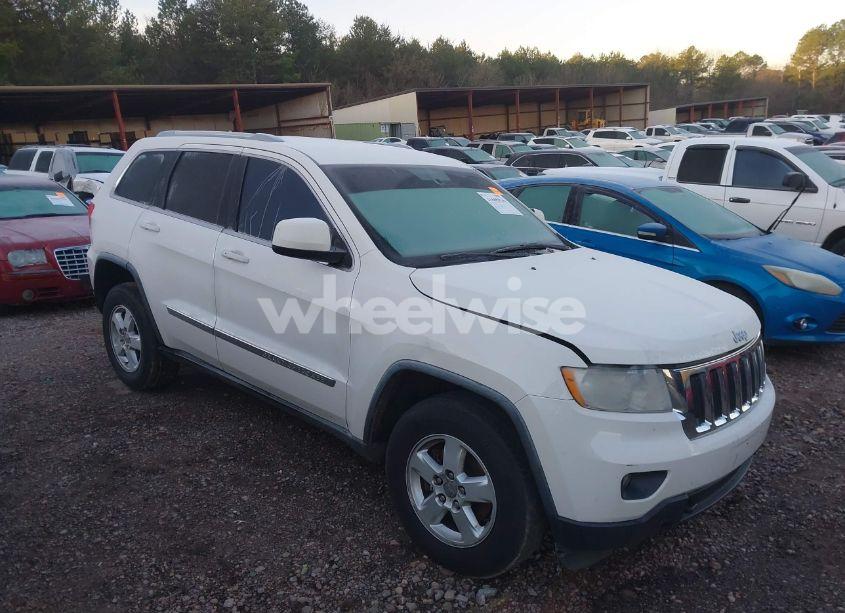 2011 Jeep Grand CHEROKEE LAREDO (VIN 1J4RR4GG6BC617535) main photo