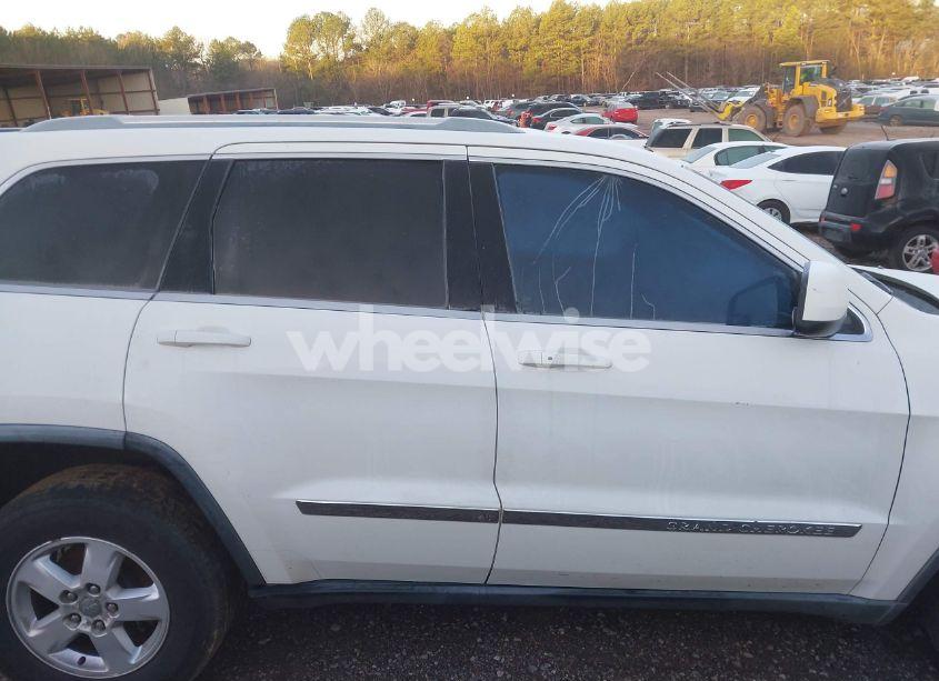 Photo 13 of 2011 Jeep Grand CHEROKEE LAREDO (VIN 1J4RR4GG6BC617535)