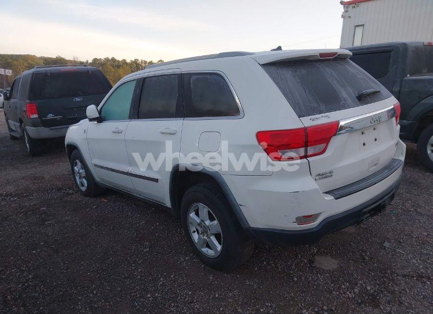 Photo 3 of 2011 Jeep Grand CHEROKEE LAREDO (VIN 1J4RR4GG6BC617535)