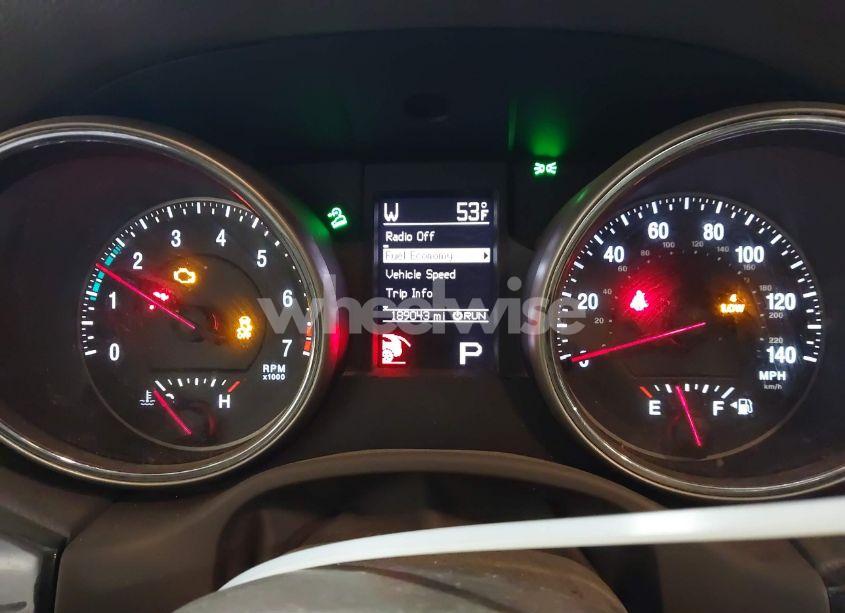 Photo 7 of 2011 Jeep Grand CHEROKEE LAREDO (VIN 1J4RR4GG6BC640975)