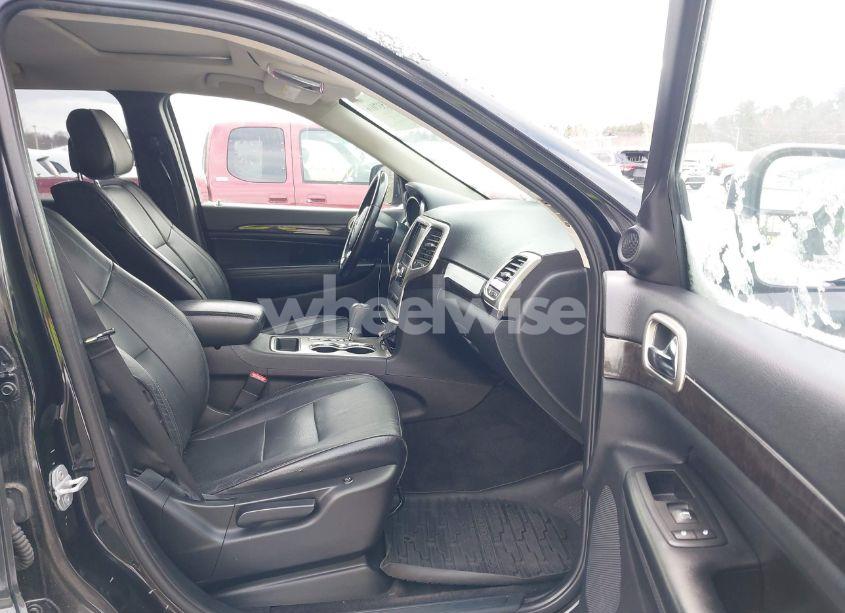 Photo 5 of 2011 Jeep Grand CHEROKEE LAREDO (VIN 1J4RR4GG6BC657369)