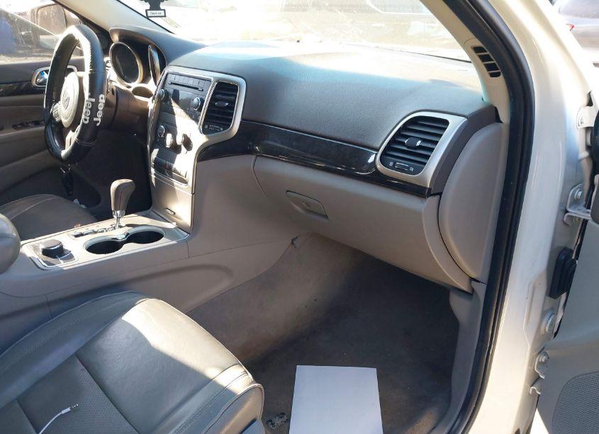 Photo 5 of 2011 Jeep Grand CHEROKEE LAREDO (VIN 1J4RR4GG6BC678383)