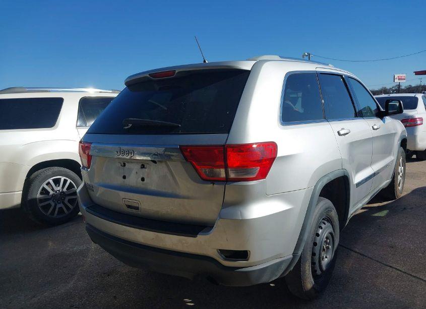 Photo 4 of 2011 Jeep Grand CHEROKEE LAREDO (VIN 1J4RR4GG6BC679484)