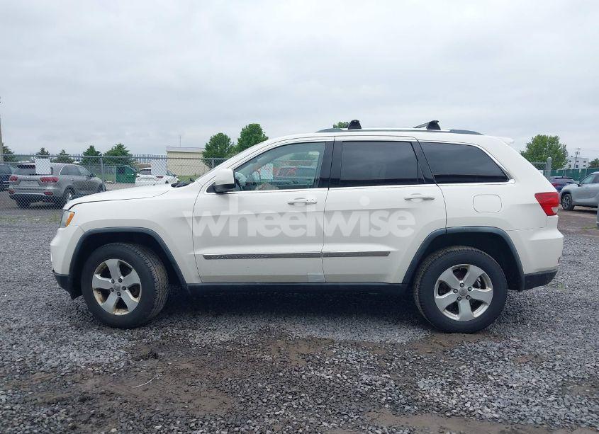 Photo 14 of 2011 Jeep Grand CHEROKEE LAREDO (VIN 1J4RR4GG6BC680943)