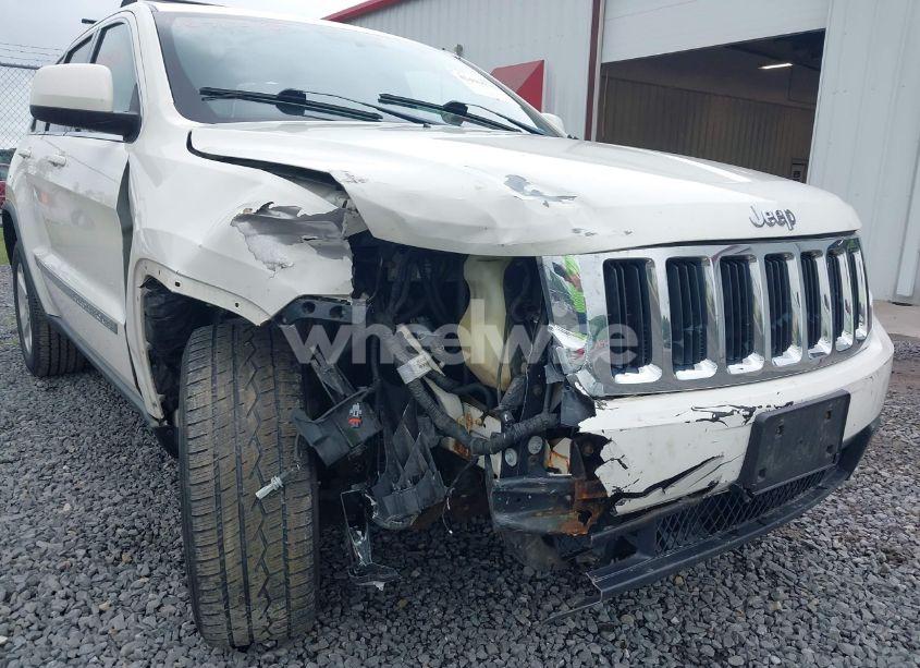 Photo 6 of 2011 Jeep Grand CHEROKEE LAREDO (VIN 1J4RR4GG6BC680943)