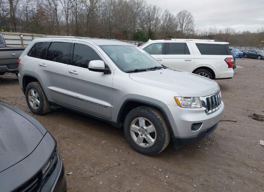 2011 Jeep Grand CHEROKEE LAREDO (VIN 1J4RR4GG6BC734726) main photo