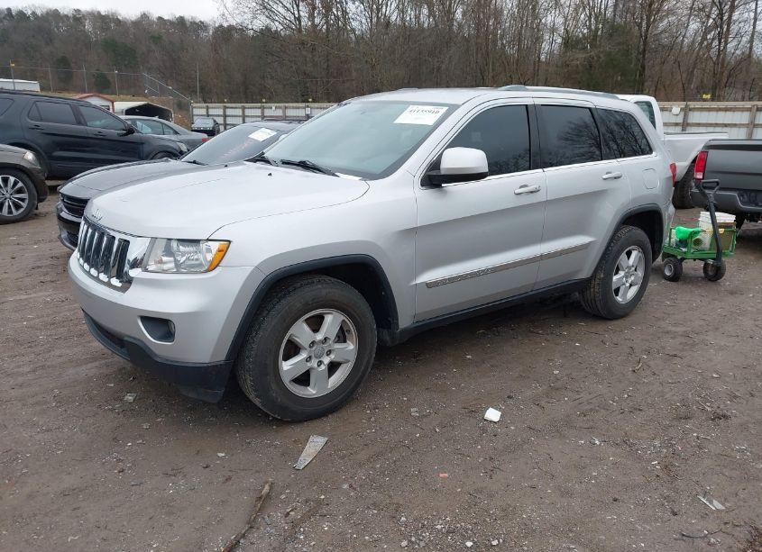 Photo 2 of 2011 Jeep Grand CHEROKEE LAREDO (VIN 1J4RR4GG6BC734726)