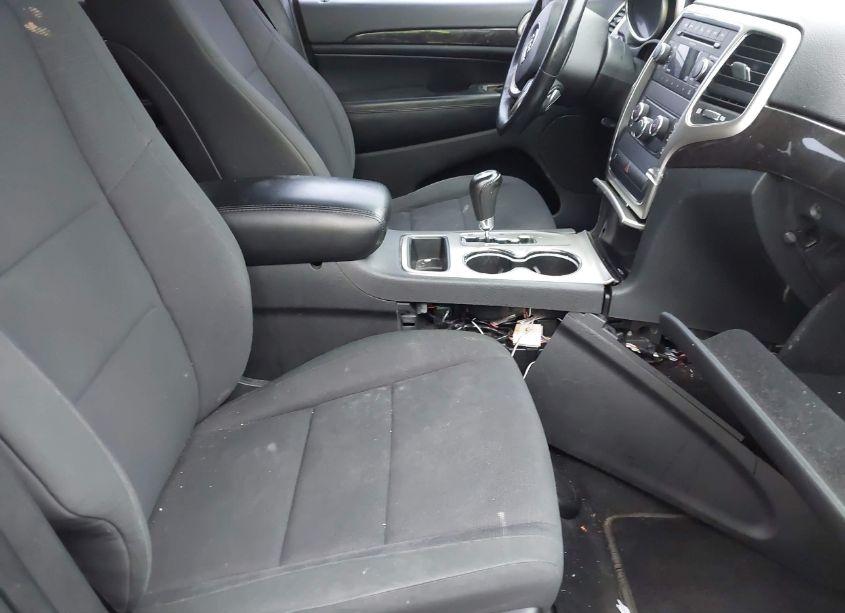Photo 5 of 2011 Jeep Grand CHEROKEE LAREDO (VIN 1J4RR4GG6BC894413)
