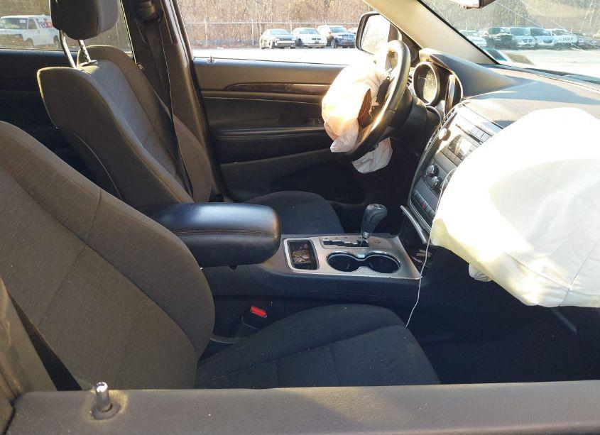 Photo 5 of 2011 Jeep Grand CHEROKEE LAREDO (VIN 1J4RR4GG7BC519422)