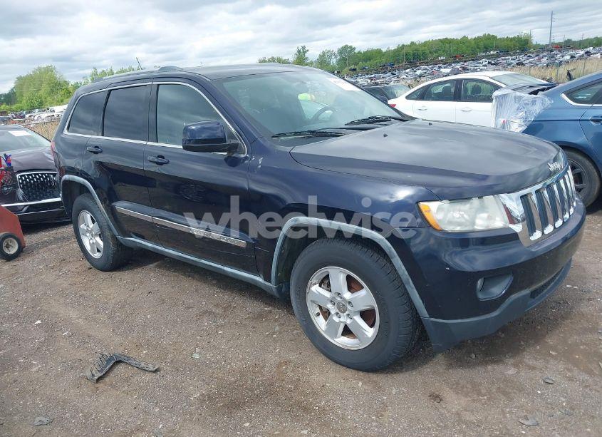 2011 Jeep Grand CHEROKEE LAREDO (VIN 1J4RR4GG7BC525561) main photo